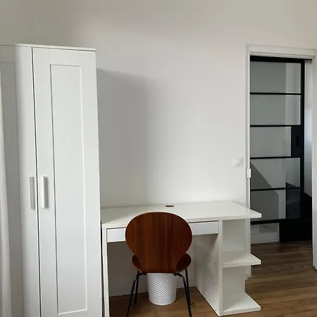 Chez Nomi منزل للإقامة